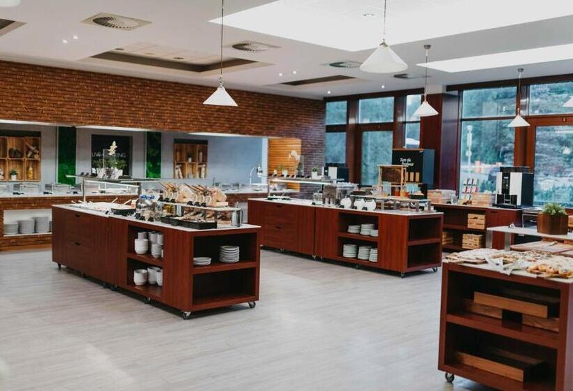 هتل Orea Resort Sklář Harrachov