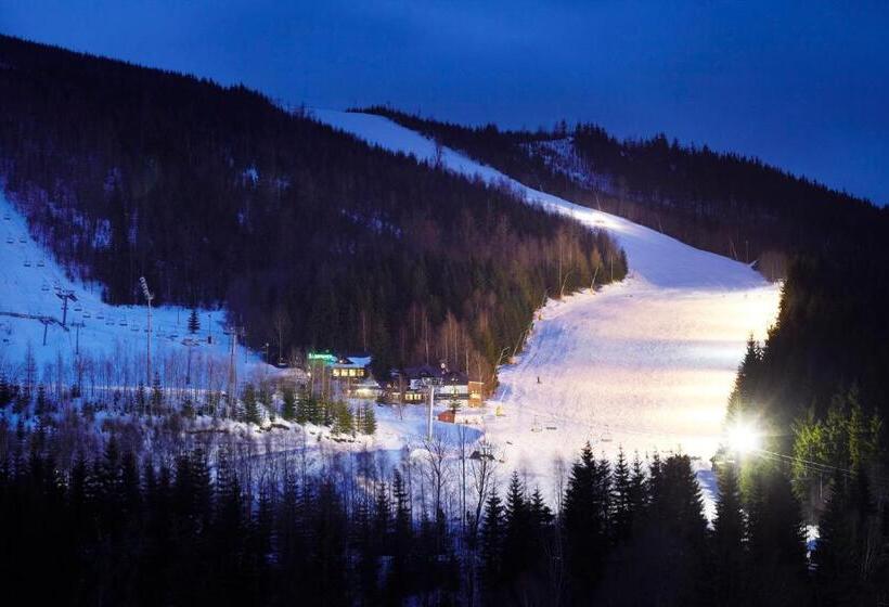 هتل Orea Resort Sklář Harrachov