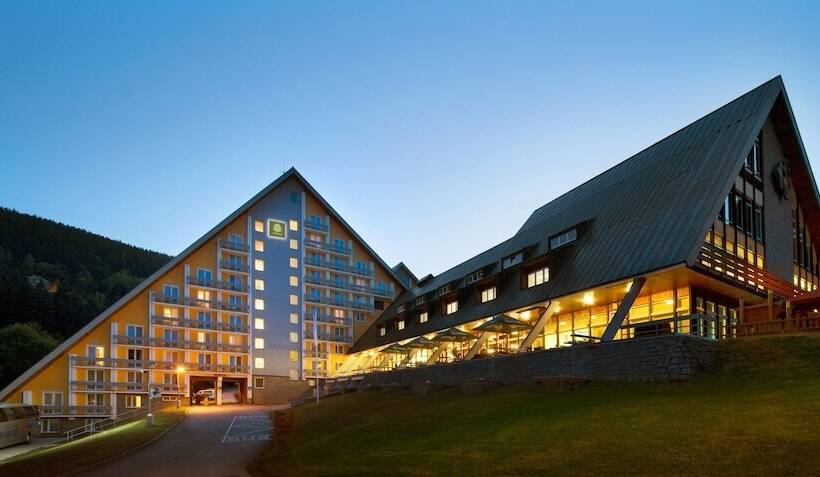 Pinia Hotel & Resort