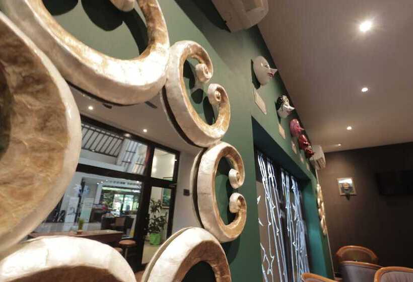 هتل Santika Cirebon