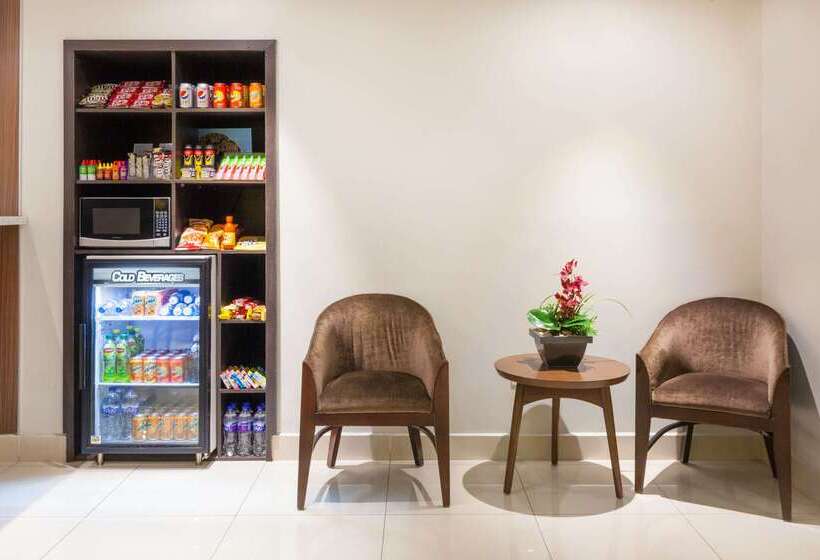 בית מלון כפרי Wyndham Garden Monterrey Norte