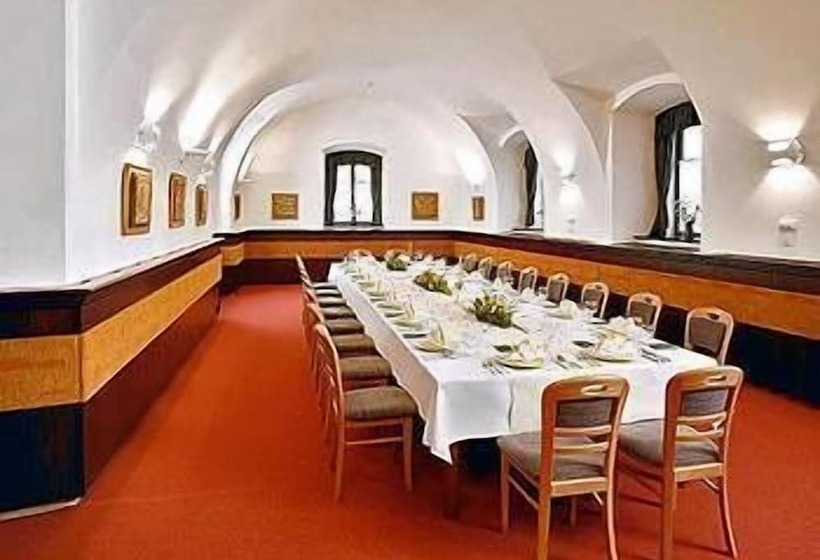 هتل Zlatá Hvězda