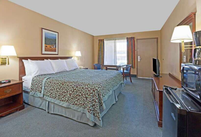 فندق Days Inn By Wyndham Fontana / Rialto