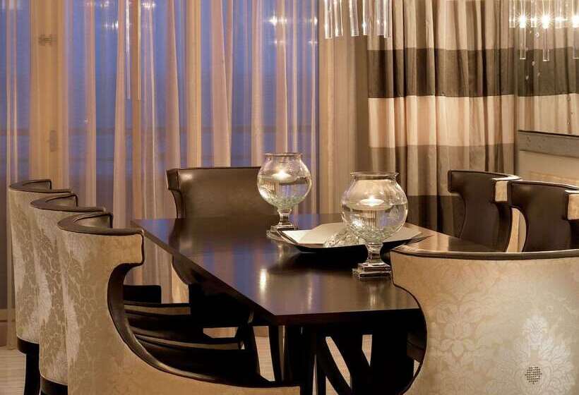 فندق Eau Palm Beach Resort & Spa