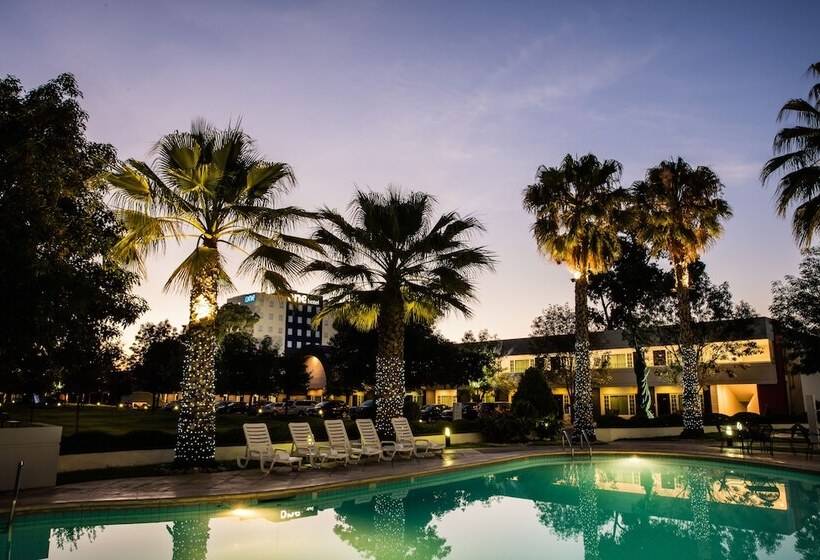 هتل Fiesta Inn San Luis Potosi Glorieta Juarez