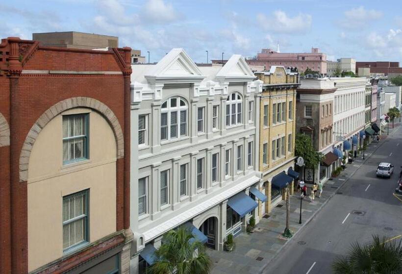 هتل Fulton Lane Inn