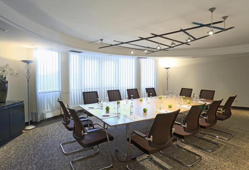 Lindner Hotel Dusseldorf Airport, Part Of Jdv By Hyatt