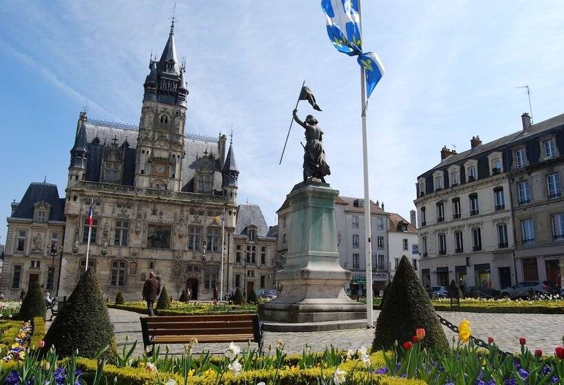 هتل Mercure Compiegne Sud