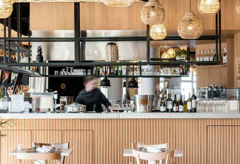 هتل Mercure Compiegne Sud