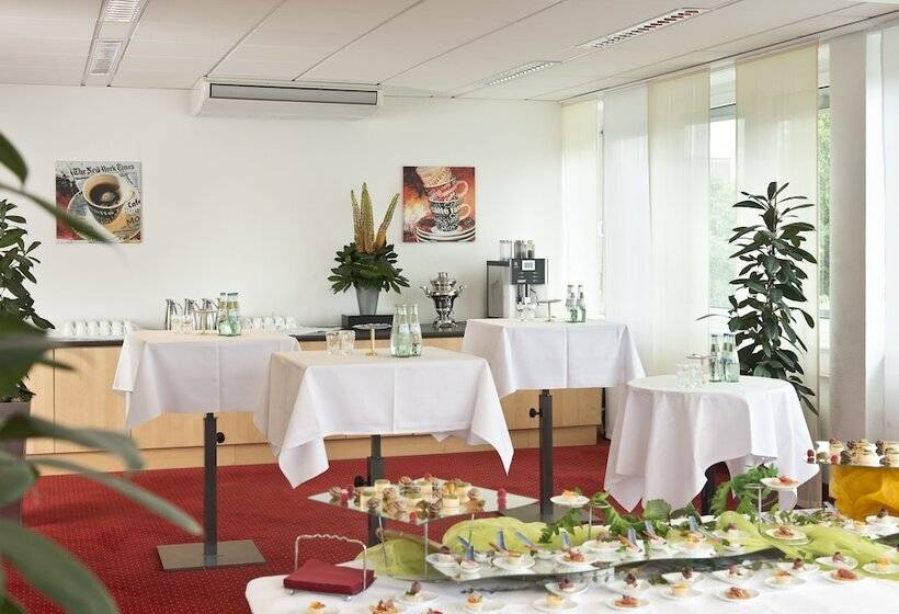 هتل Wyndham Hannover Atrium