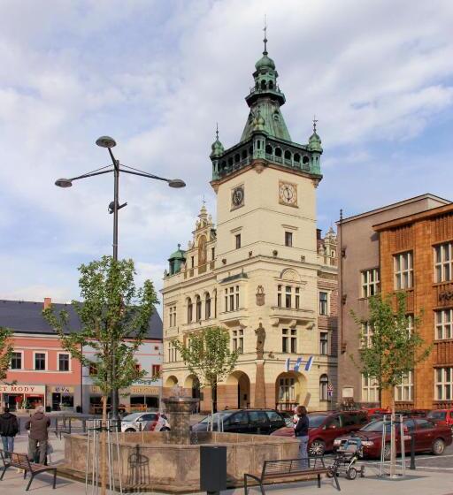 هتل Zimní Stadion Náchod