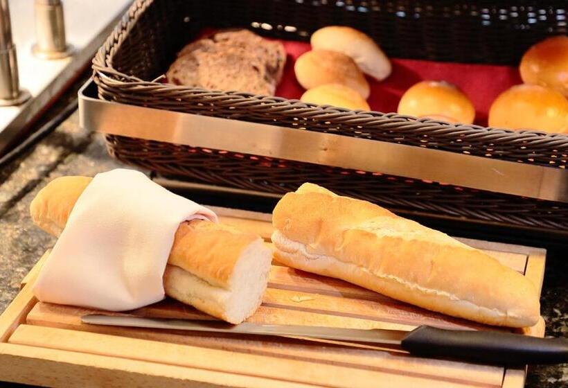 Jianguo Hotel Shanghai