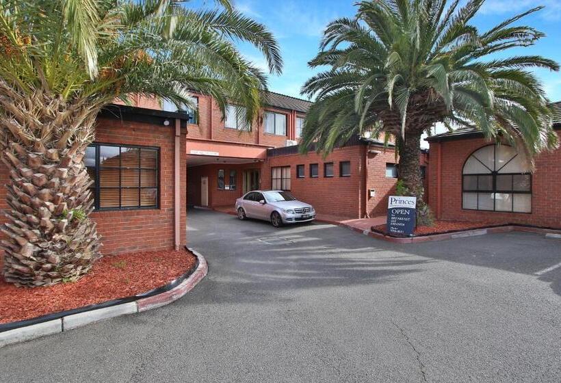 Comfort Hotel Dandenong