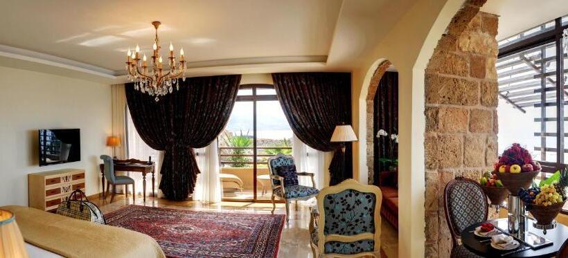هتل Byblos Sur Mer
