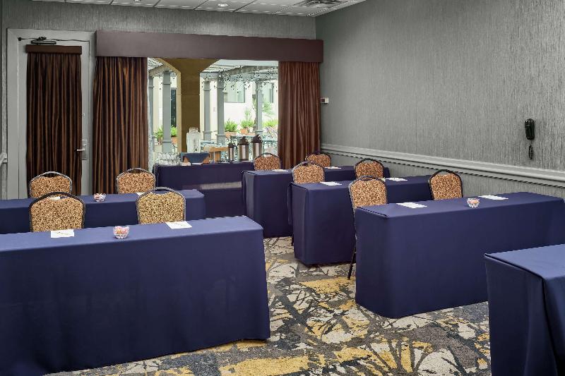 هتل Doubletree By Hilton San Antonio Downtown