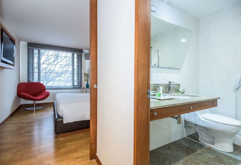 בית מלון כפרי Avani Royal Zona T Bogotá