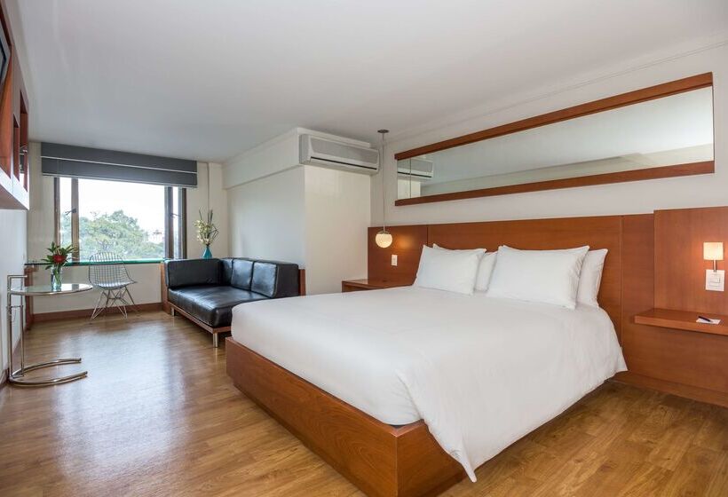 בית מלון כפרי Avani Royal Zona T Bogotá