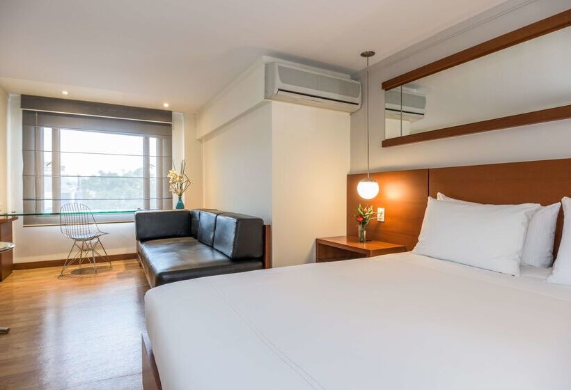 בית מלון כפרי Avani Royal Zona T Bogotá
