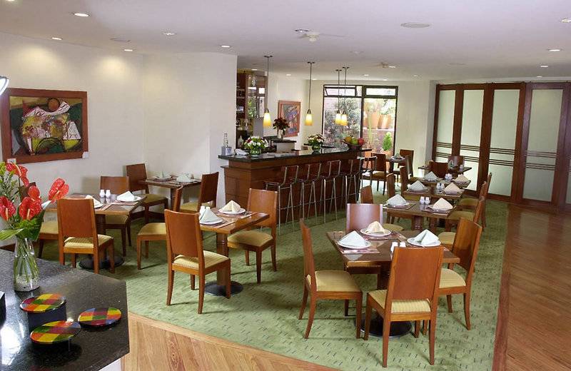 בית מלון כפרי Avani Royal Zona T Bogotá