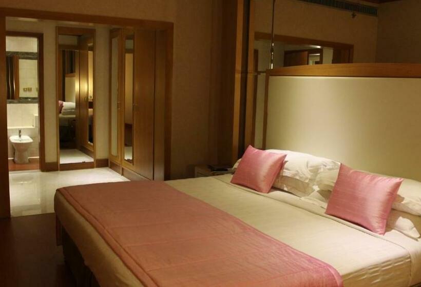 هتل Jeddah Grand