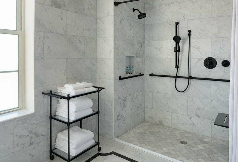 The Vinoy Resort & Golf Club, Autograph Collection