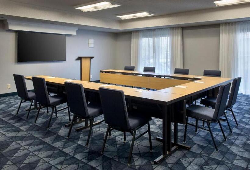 فندق Courtyard By Marriott New Haven Wallingford