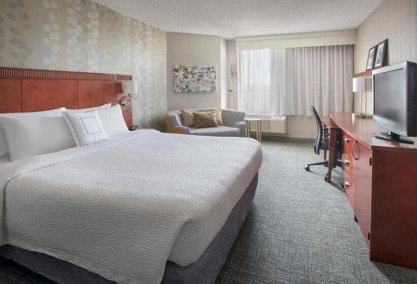 هتل Courtyard Wilmington Downtown