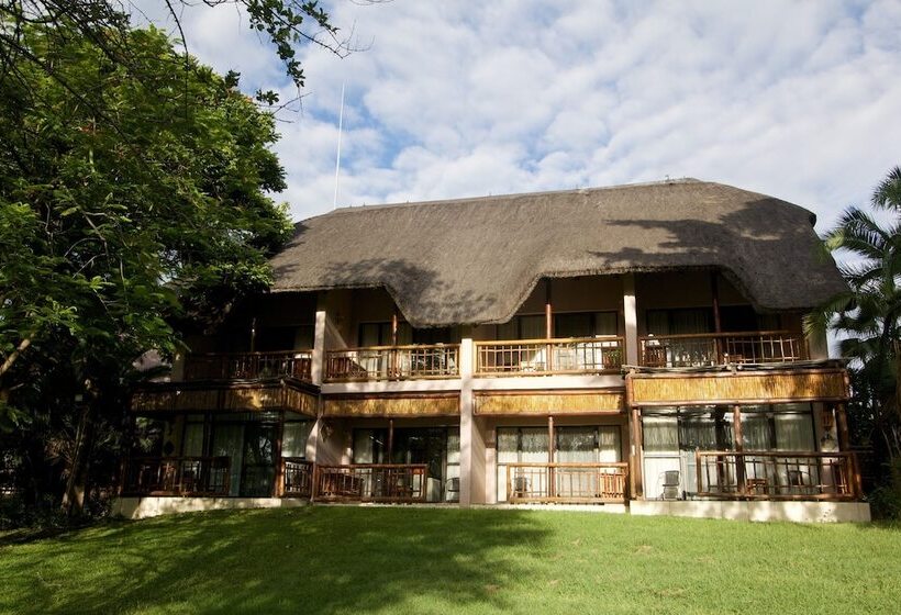فندق Cresta Mowana Safari Resort & Spa