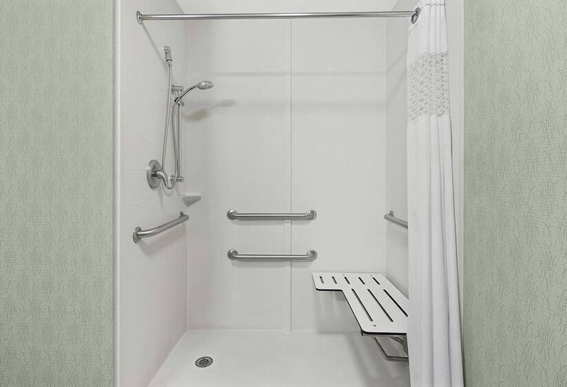 هتل Hampton Inn Atlantatown Center/kennesaw