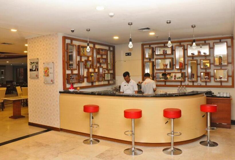 هتل Arcadia Mangga Dua By Horison