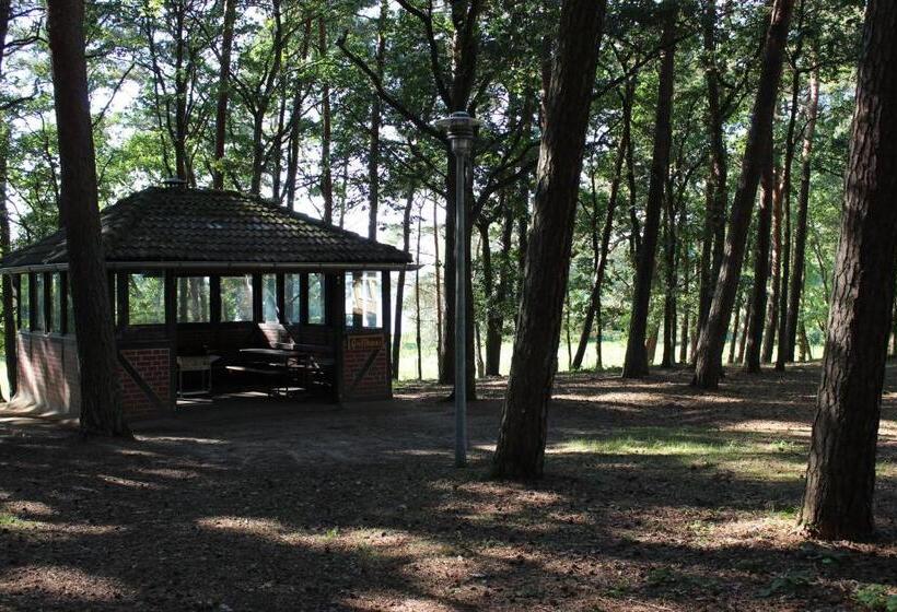 호텔 Hostel Schweriner See