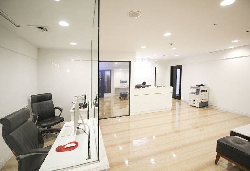 Redtop Hotel & Convention Center