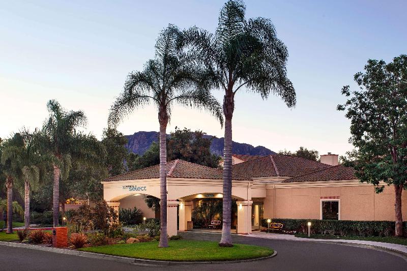 هتل Sonesta Select Camarillo
