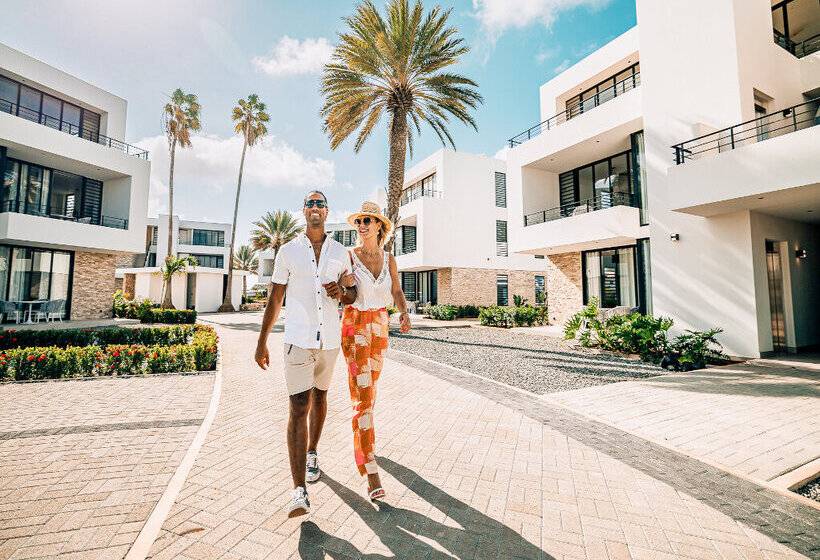 Van Der Valk Plaza Beach & Dive Resort Bonaire