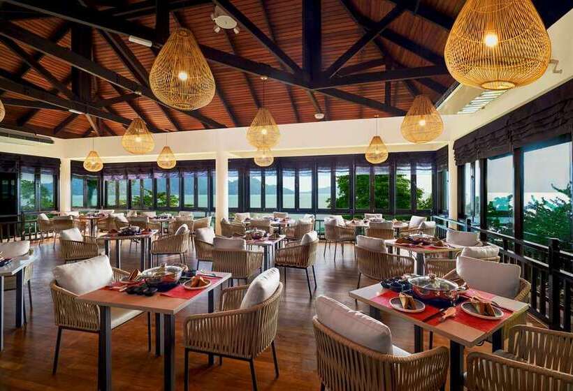 Doubletree By Hilton Damai Laut Resort