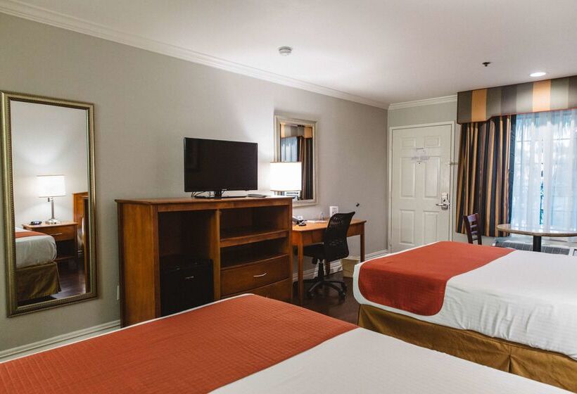 בית מלון כפרי Best Western Palm Garden Inn