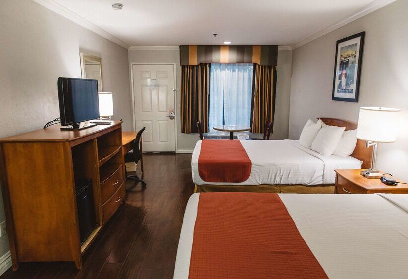 בית מלון כפרי Best Western Palm Garden Inn