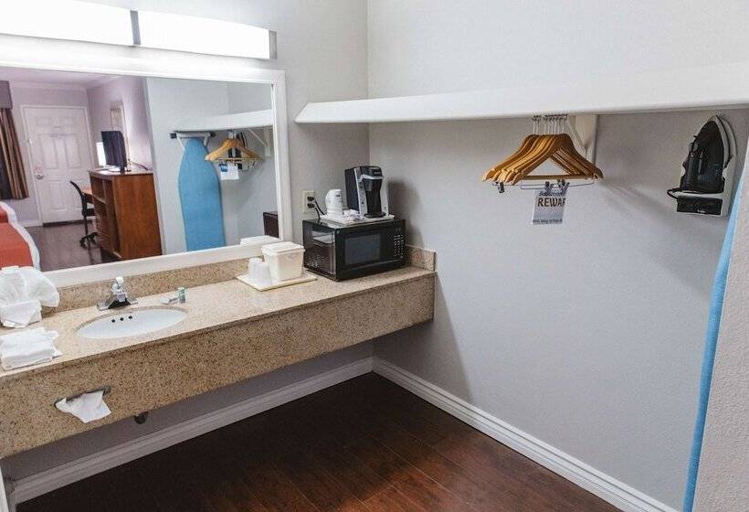 בית מלון כפרי Best Western Palm Garden Inn