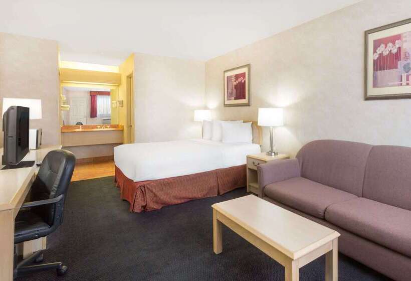 בית מלון כפרי Days Inn By Wyndham Bullhead City