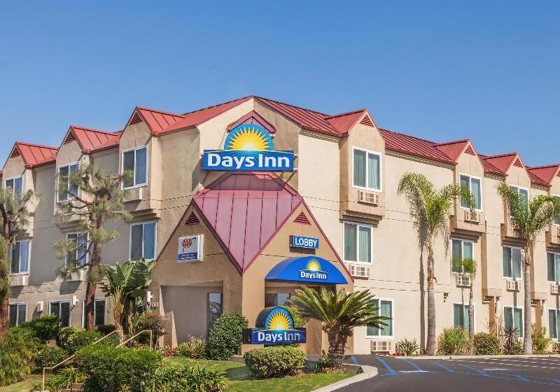 فندق Days Inn By Wyndham Carlsbad