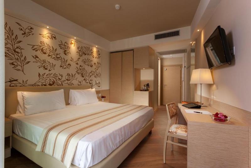 هتل Imperiale Rimini & Spa