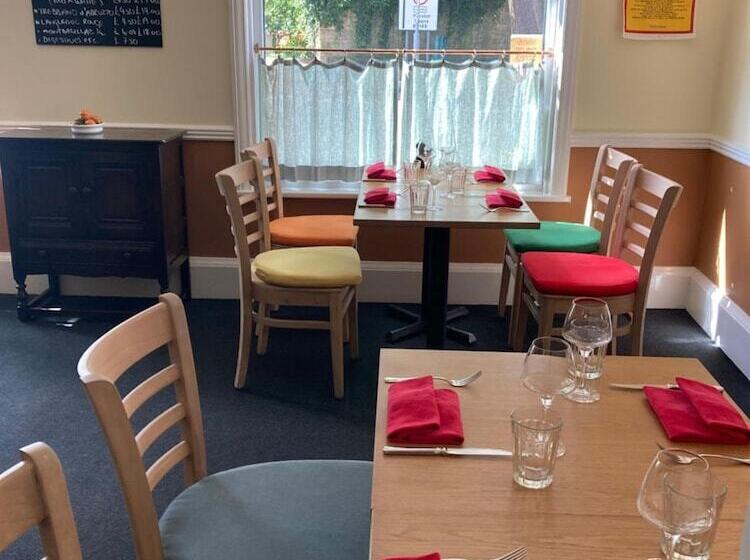 هتل Newell Bistro And Rooms