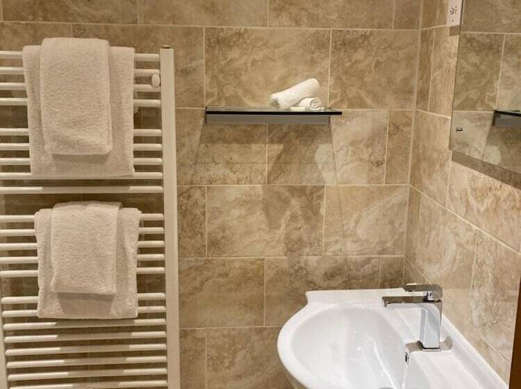 هتل Newell Bistro And Rooms