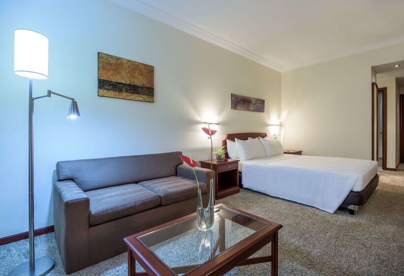 هتل NH Cali Royal