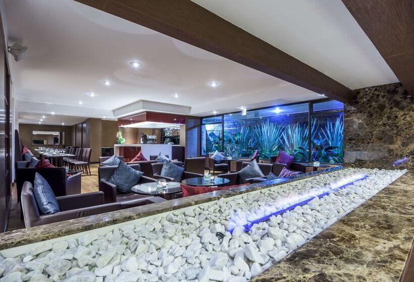 בית מלון כפרי NH Collection Bogota Andino Royal