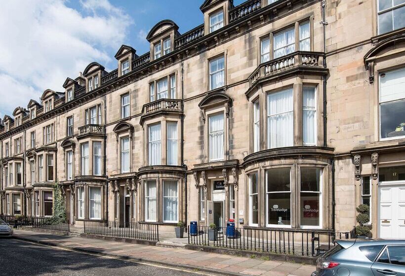 ホテル Travelodge Edinburgh Learmonth