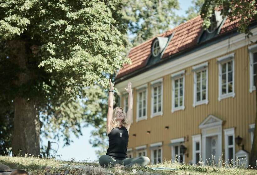 فندق Knistad Herrgård