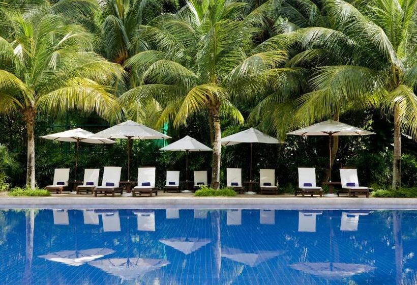 استراحتگاه Avillion Port Dickson