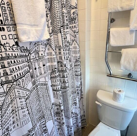 Touchstone Hotel   City Center