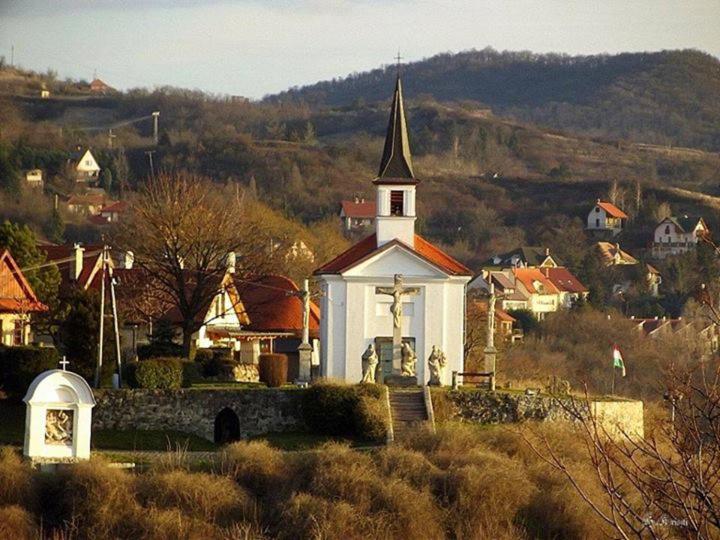 호텔 Alabárdos Panzió és Apartmanház